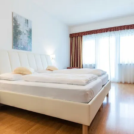 Markushof Hotel Ora / Auer
